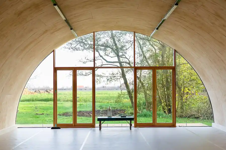 retreat holland room